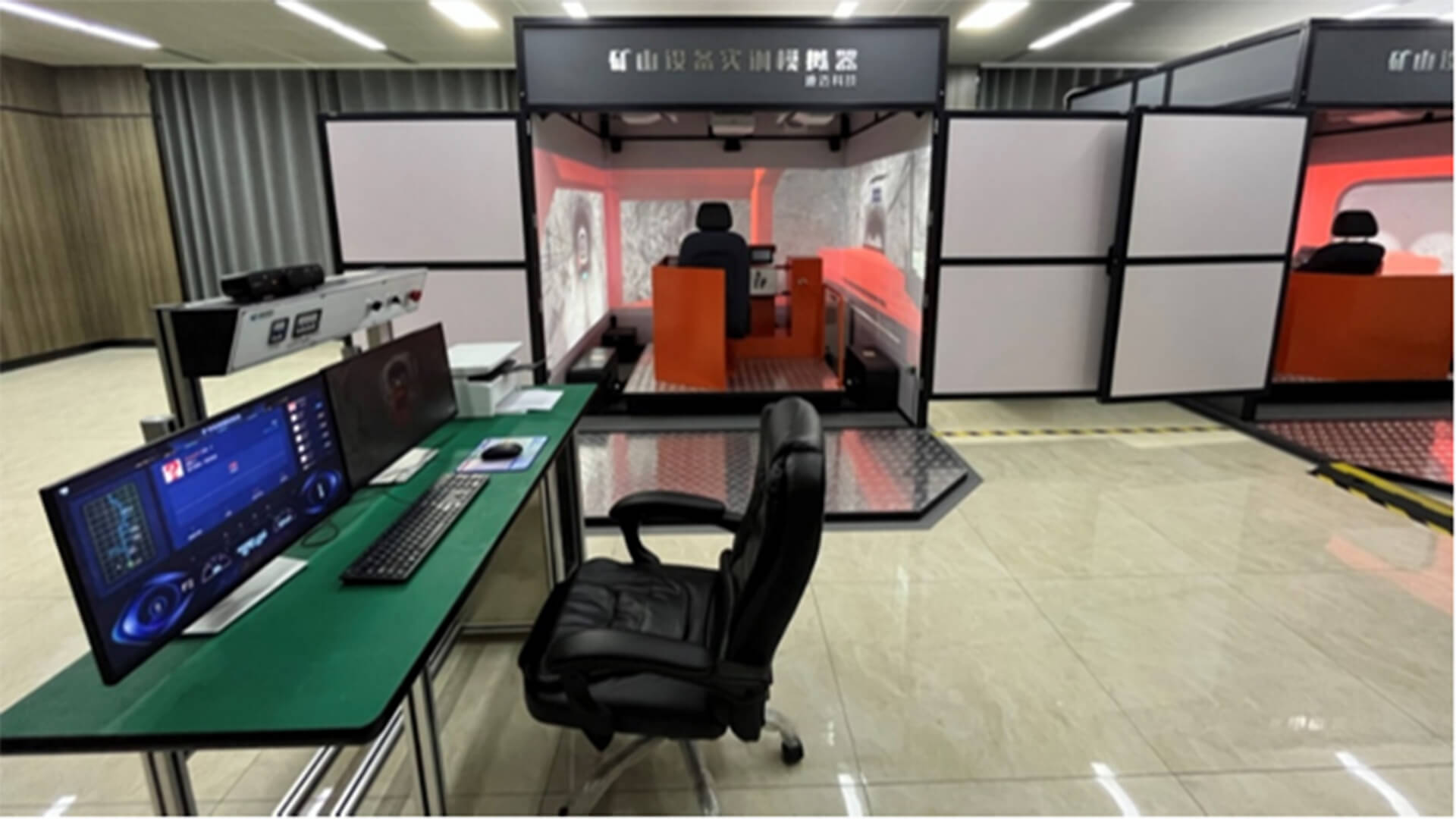 半实物仿真驾驶舱